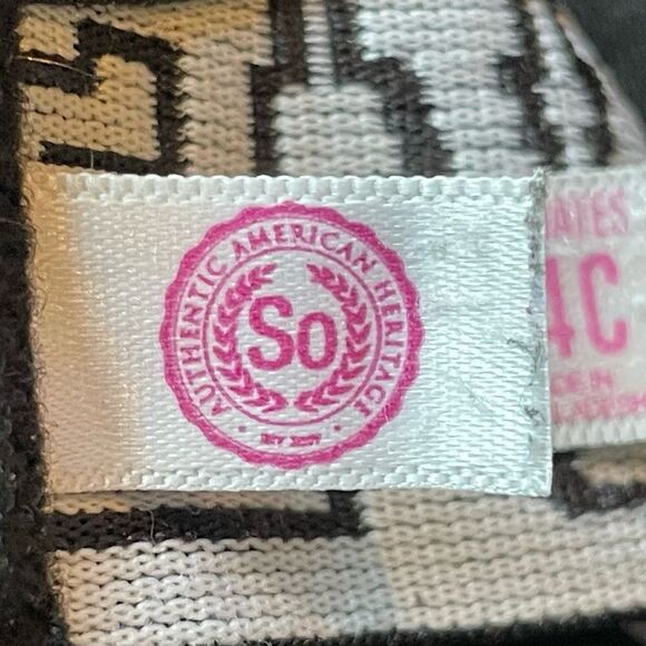 SO Intimates, Convertible, Dark-Gray and White “Love”Underwire Bra. 34C. - Picture 8 of 11